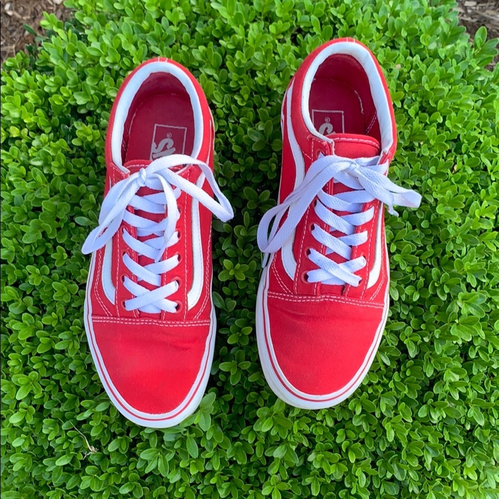 Red Vans Old Skool